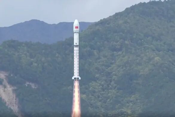 热烈祝贺!我国成功发射卫星互联网技术试验卫星